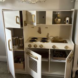Play Kitchen 
