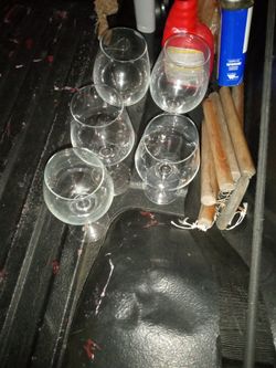  Glasses. Beautiful And Light To Hold 