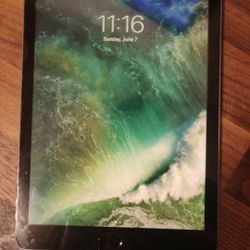 Apple iPad 5th gen 32gb