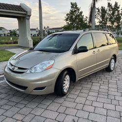 2010 Toyota Sienna For Sale