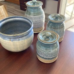 Pottery set 