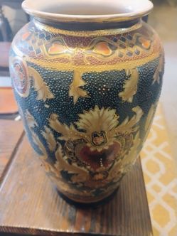 Flower vase