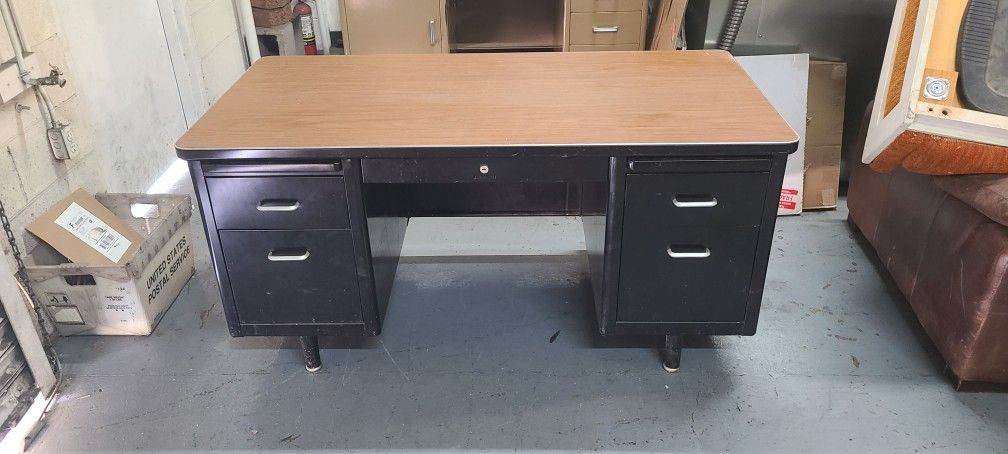 Large Metal Vintage Tanker Desk