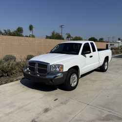 2005 Dodge Dakota