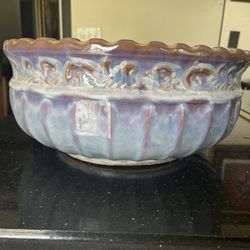 Planter bowl approx H6.5”W14.5” round. Large ceramic collectibles/Antique 