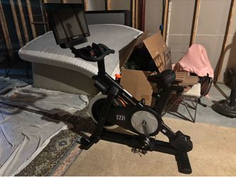 NordicTrack Commercial S22i Studio Cycle – Like New Condition