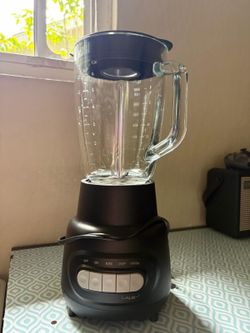Black Countertop Blender with Glass Jar