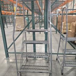 Steps Safety Rolling Ladders 