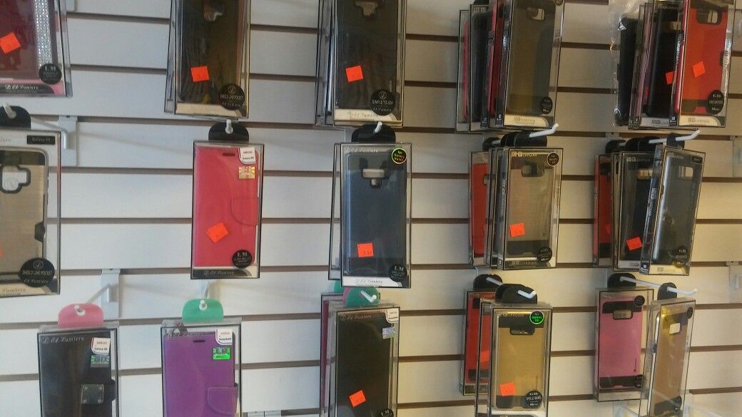 Strong Drop proof cases that will protect your screen