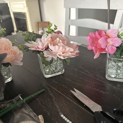 Glass Jar Flower Arrangements 