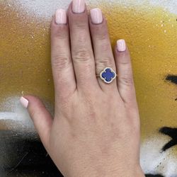 14k BLUE FLOWER 