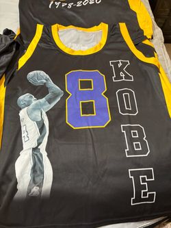 Kobe jersey - 2XL.  4XL
