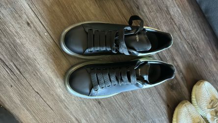 Alexander Macqueen. 9.size.