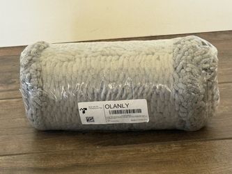 Grey bath room rug
