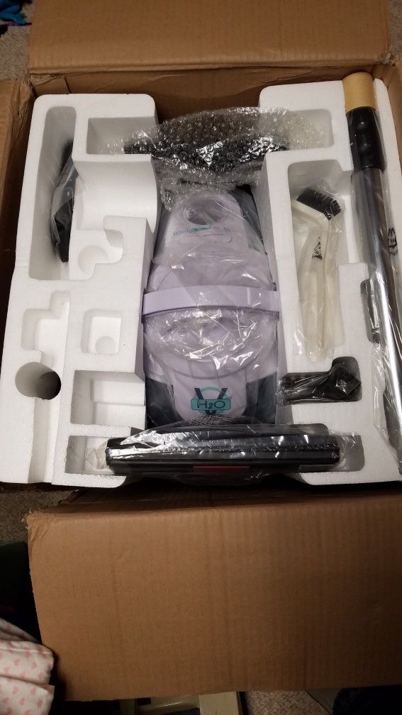 Vacuum Cleaner - H2O Water Filtration