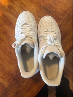NEED GONE TODAY NIKE AIR FORCES 11.5