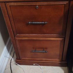 File cabinet perfect condituons