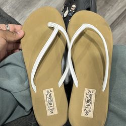 Both Women’s size 7 sandals