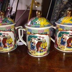 3 Asian Oriental Tea Cups With Lids Chinese Theemok