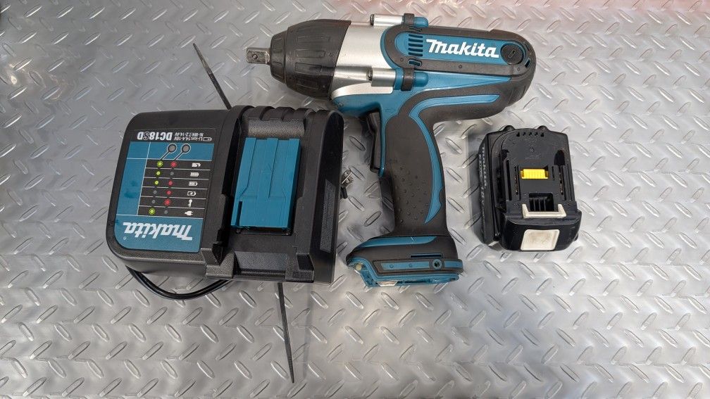Makita XWT04 (ALL INCLUDED)