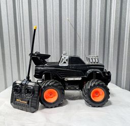 RadioShack Hot Machine Radio-Controlled RC Truck