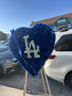 LA Dodgers Hearted Arrangement