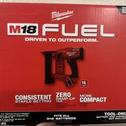 Stapler 18G Milwaukee 