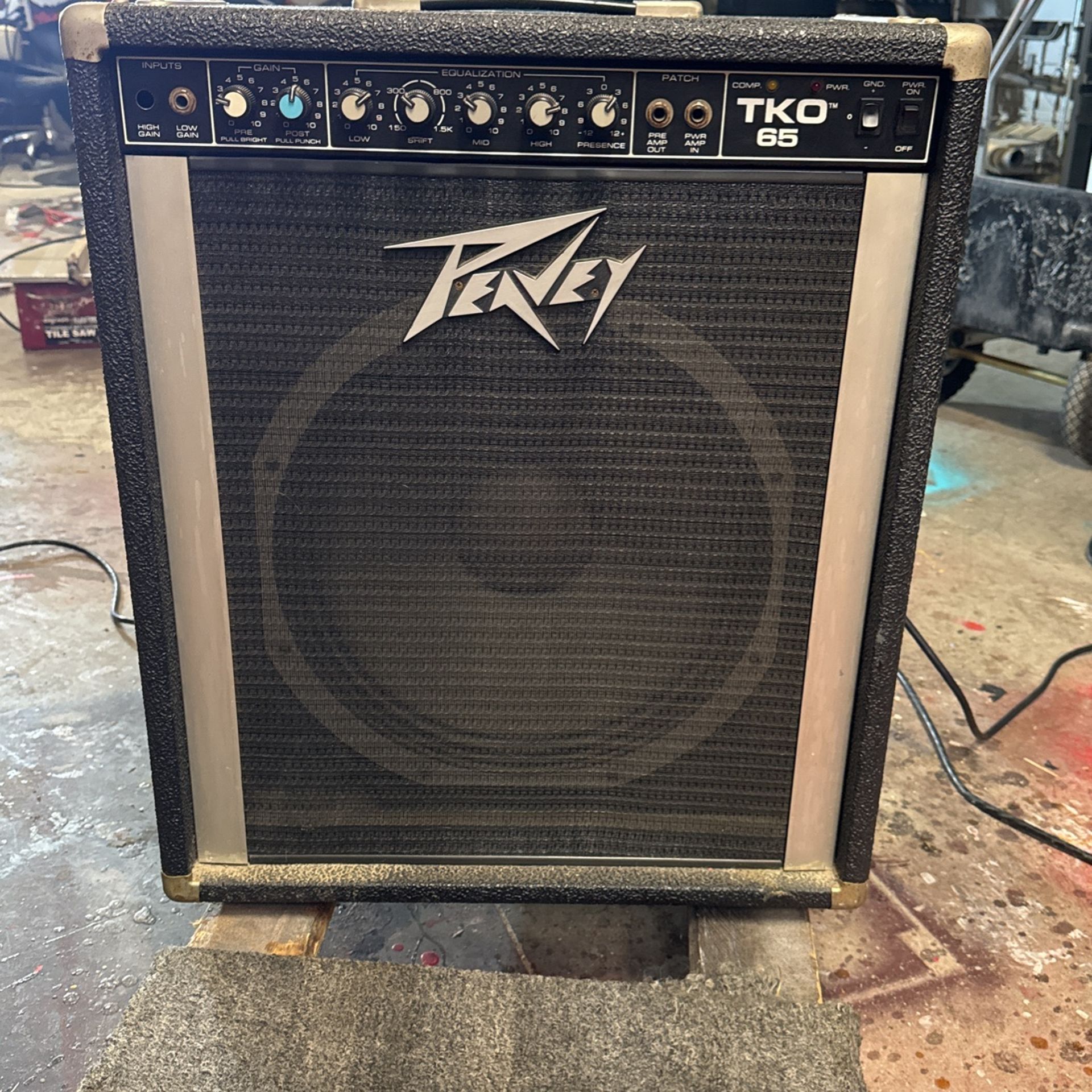 Peavey TKO 65