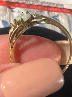 14kt opal ring size 9?