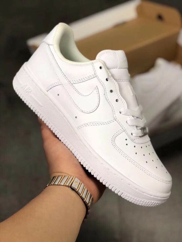 Nike AF1 for Sale in Los Angeles, CA - OfferUp