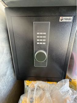 Security Safe in Excellent Condition (Like New)