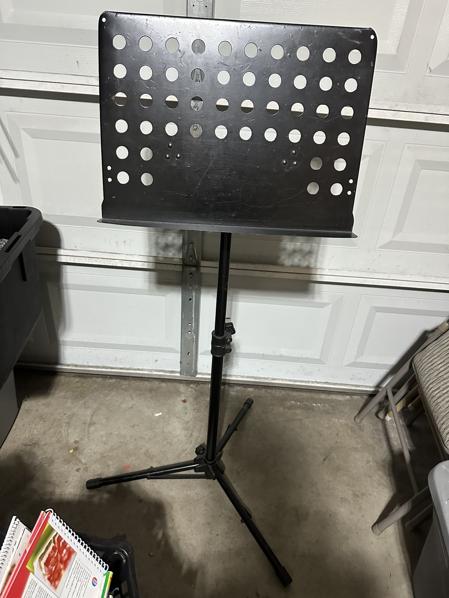 Music stand