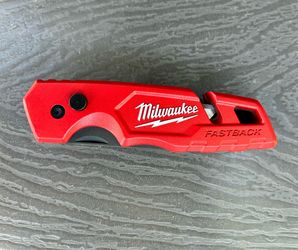 New Milwaukee Fastback Utility Knife with Blade Storage