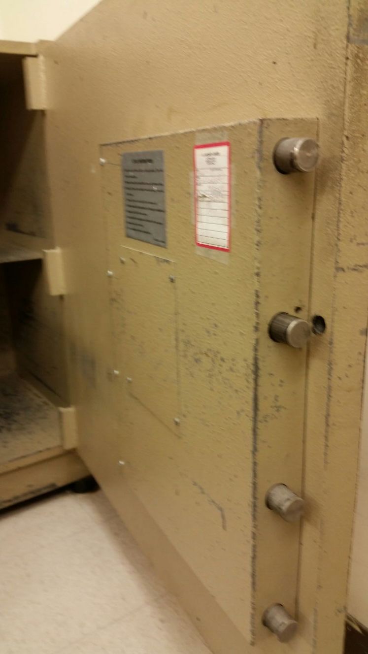 MOSLER BP1000 BP 280 SAFE for Sale in Exton, PA OfferUp