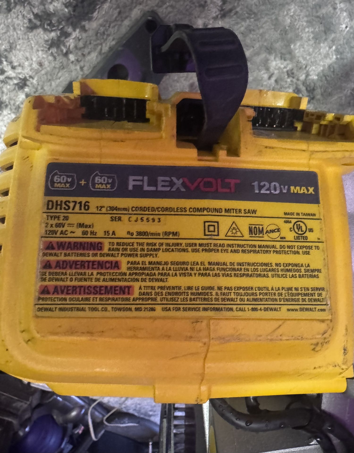 Dewalt 12” Compound Miter Saw. Cordless/Corded Brushless, DHS716