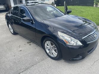 2015 Infiniti Q40