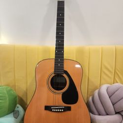 Yamaha FD01 Guitar