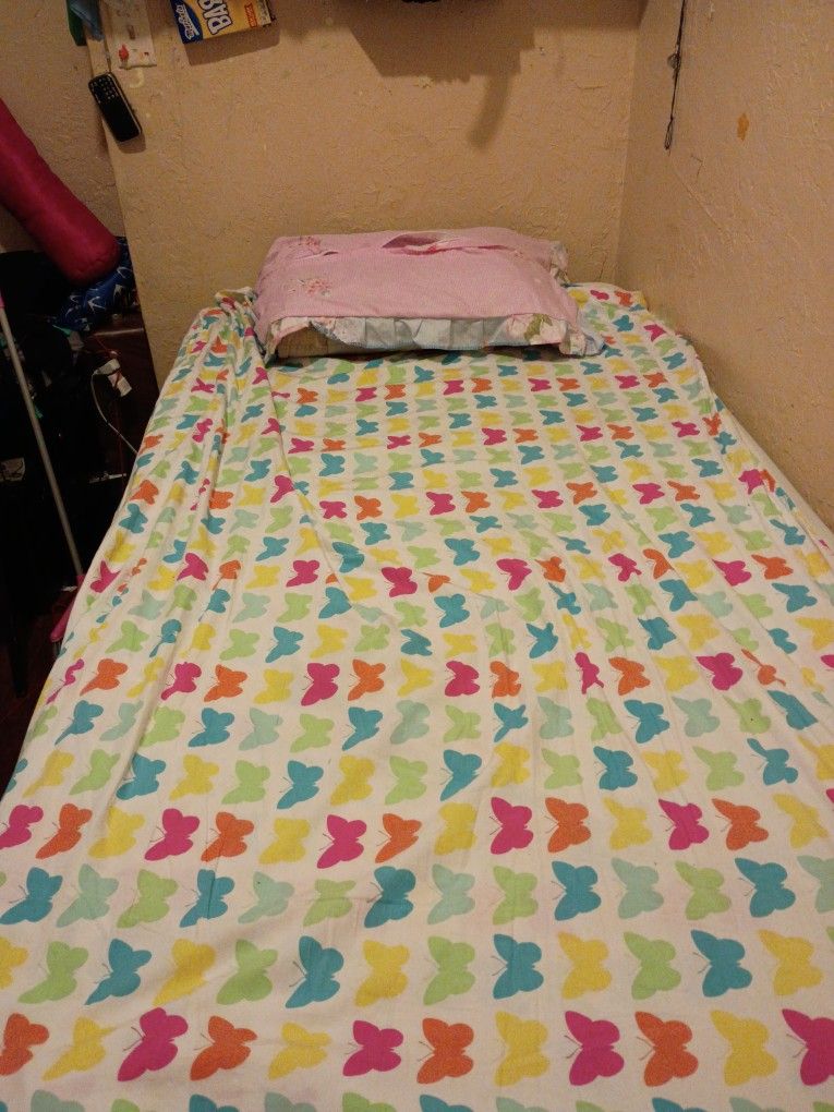 Twin Bed