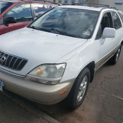 2001   LEXUS  RX300 