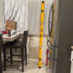 Dewalt Magnetic Box Beam Level 72inch 