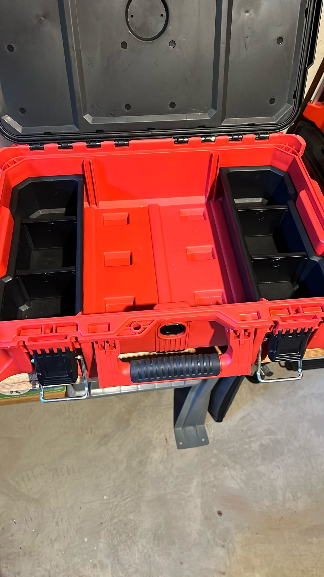 Milwaukee pack out what the interior storage bins