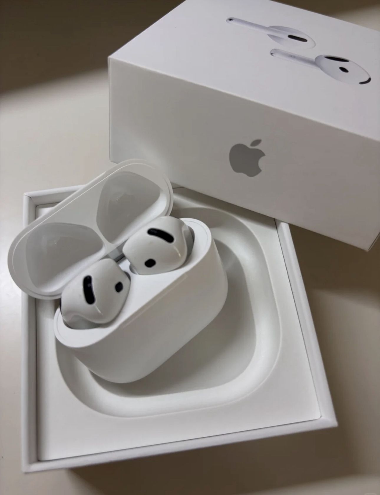 Air Pods Pro 4