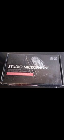 Music studio/podcast microphone