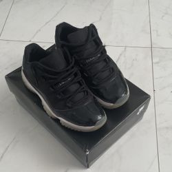 Air Jordan 11 Low “Space Jam” – Size 9 (Worn w/ Box)