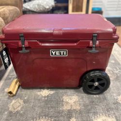 YETI TUNDRA HAUL WHEELED COOLER