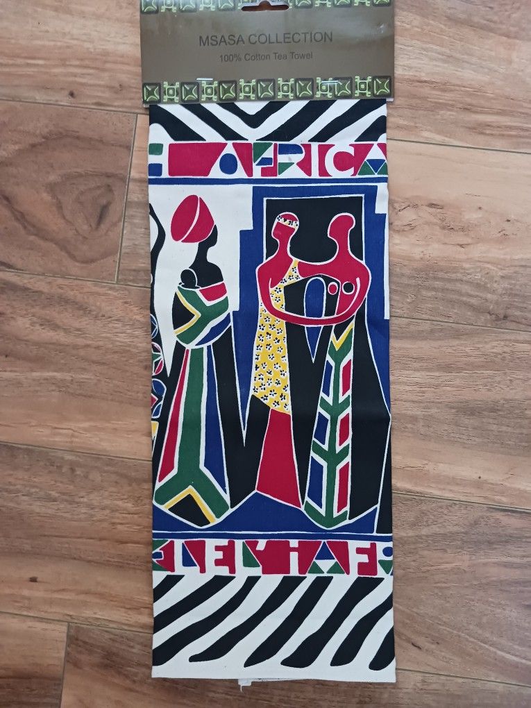 Masa Collection
African Family Print
100% Cotton Tea Towel
Hand