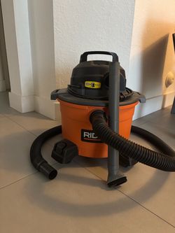 RIDGID Wet/Dry Shop Vacuum with Hose and Attachments