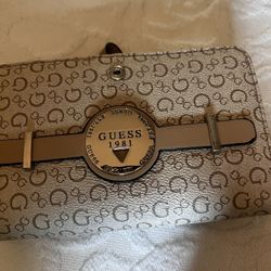 Guess Wallet