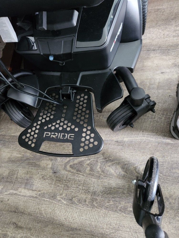 Pride Go Chair Med Mobility Scooter (Brand New)