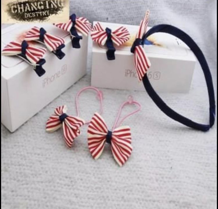 Girls Hair Accessory Band Set $10